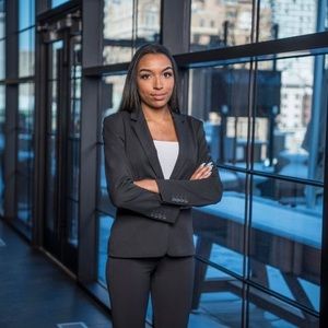 Meet your Posher, Arielle